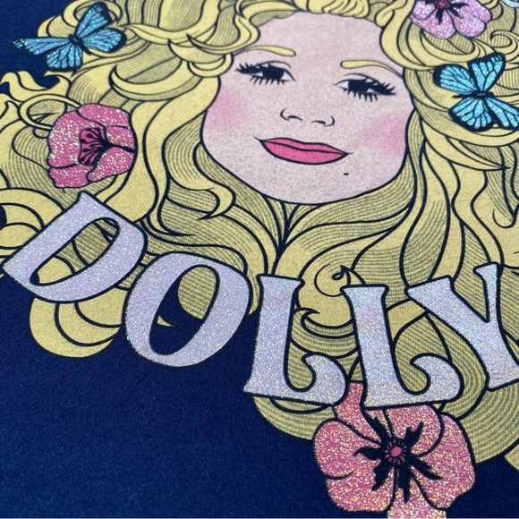 Y’all Need Dolly Graphic Sparkly T-shirt - Picture 5 of 6